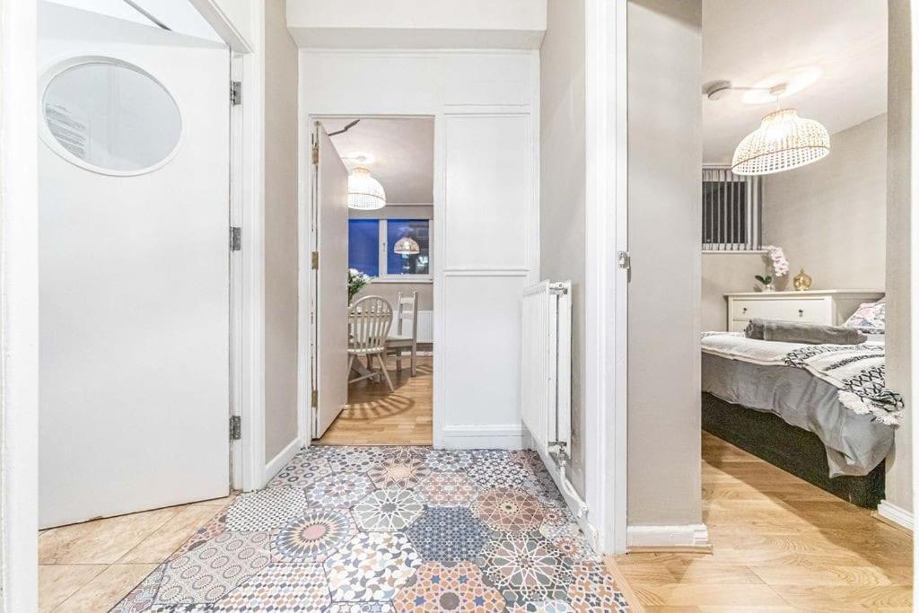 Apartment Buckland Court