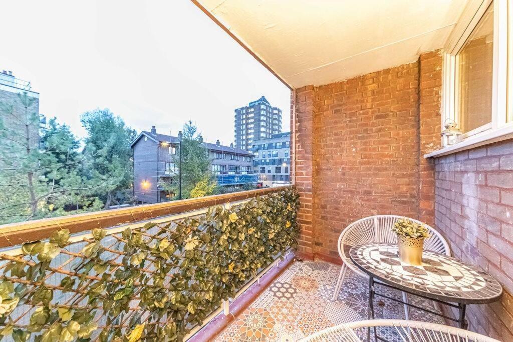 Buckland Court Apartment *